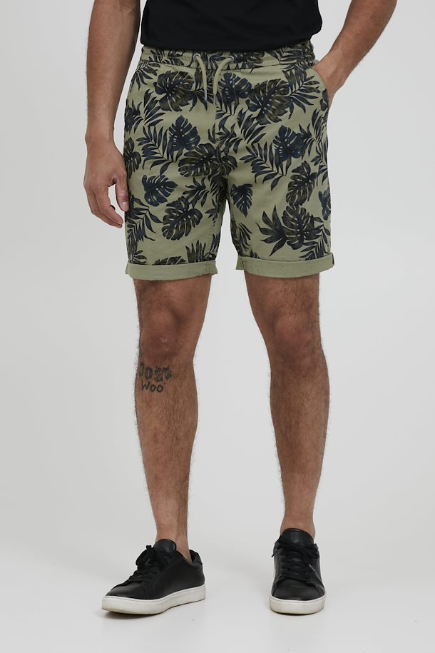 Blend He Shorts casual Oil Green – Shop Oil Green Shorts casual from ...